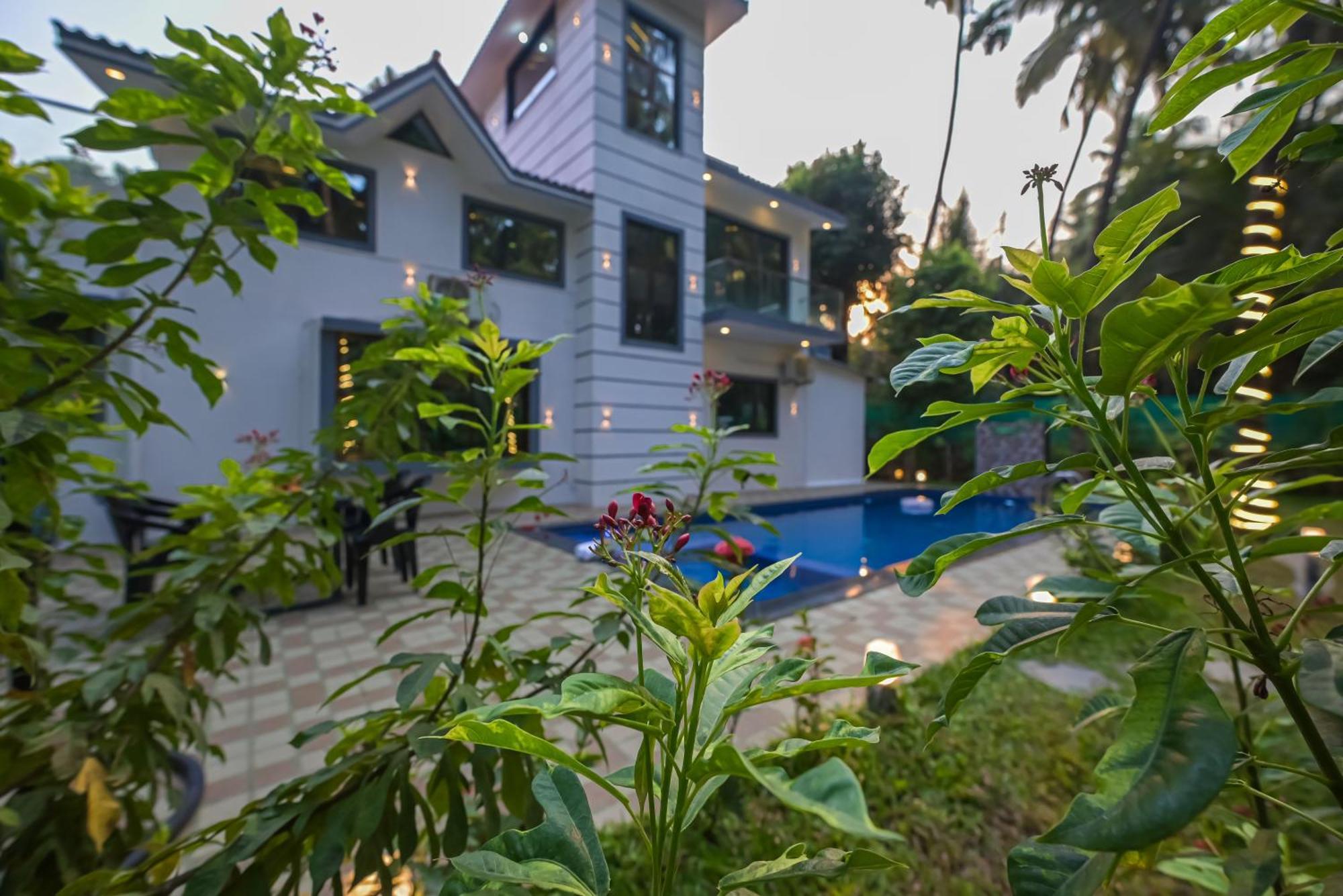 Seas The Day Luxurious 5Bhk Villa 2Min From Awas Beach With Huge Private Pool Алибаг Екстериор снимка